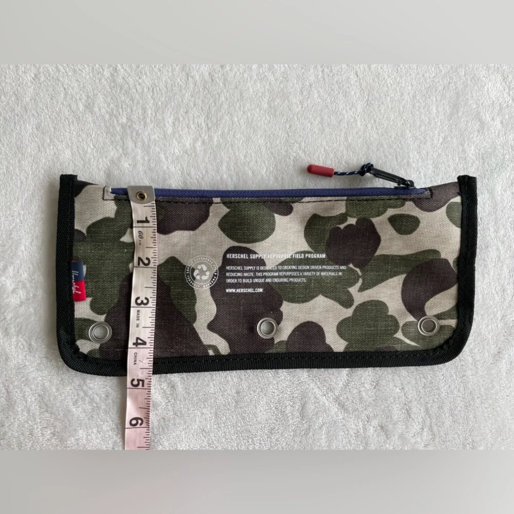 Herschel supply multi camouflage zipper pencil pouch